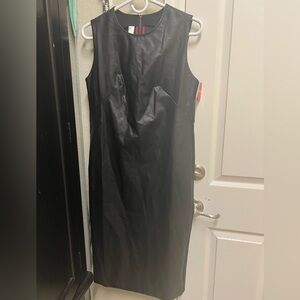 Spanx's fitted faux leather sheath dress
Black Size 12-14